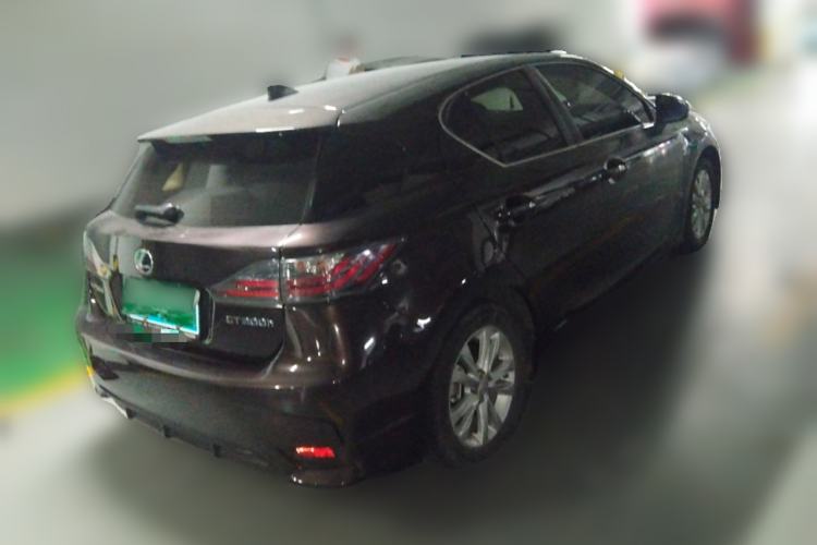 Used Lexus CT 2015 CT200h Chocolate Edition Rear Right 45 Deg