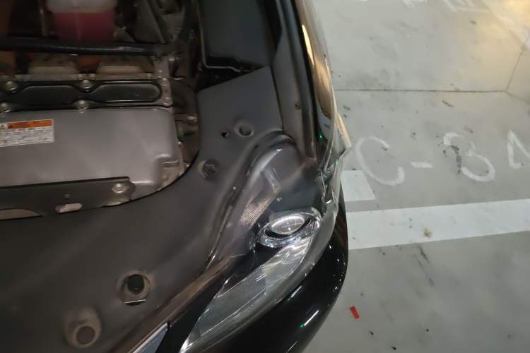 Used Lexus CT 2015 CT200h Chocolate Edition Engine Bay Left