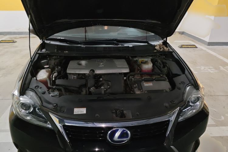 Used Lexus CT 2015 CT200h Chocolate Edition Engine Bay