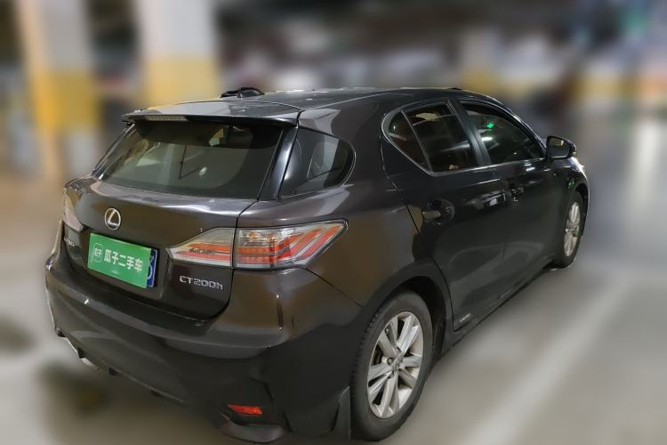 Used Lexus CT 2015 CT200h Chocolate Edition Rear Right 45 Deg