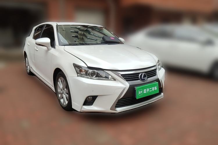 Used Lexus CT  Front Right 45 Deg