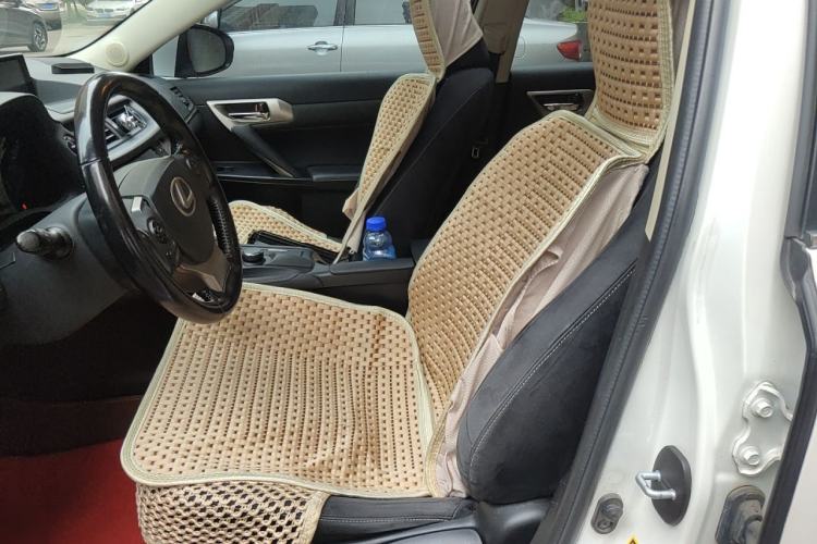 Used Lexus CT  Left Front Seat