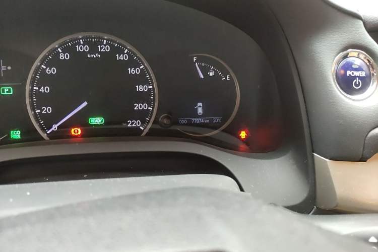 Used Lexus CT  Odometer Close Up