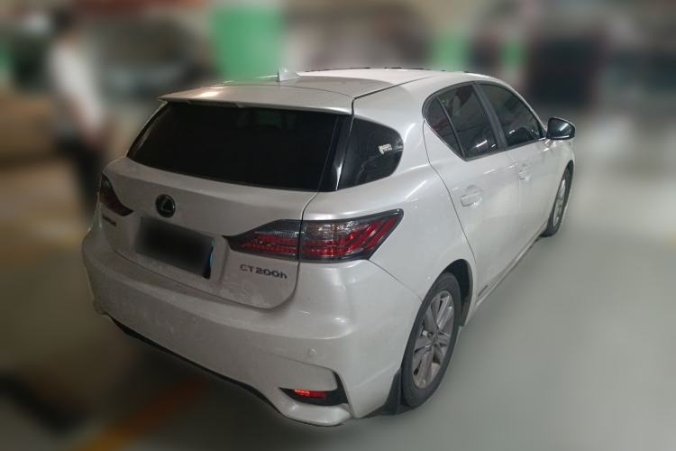 Used Lexus CT 2015 CT200h Night Rider Edition Rear Right 45 Deg