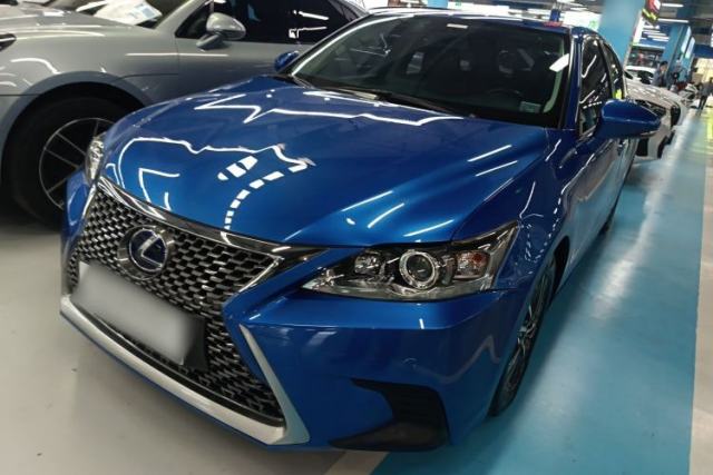 Used Lexus CT 2017 CT200h Comfort Edition Monochrome China V Standard