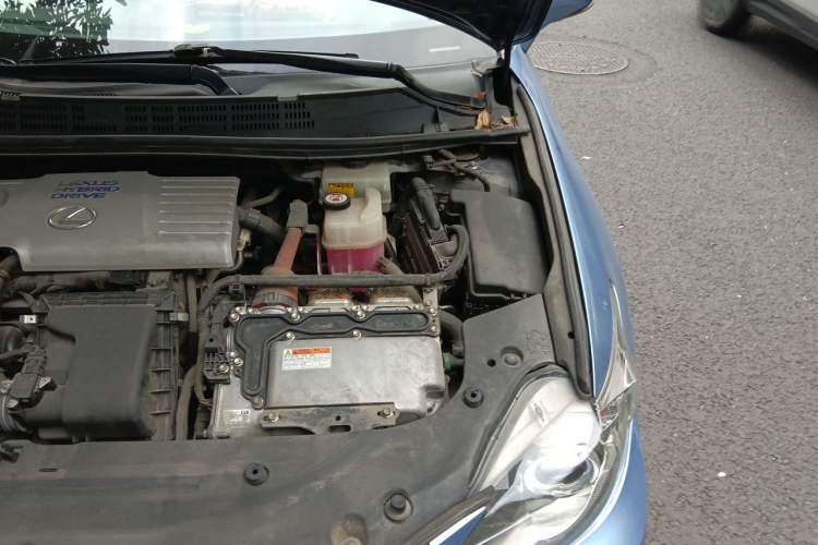 Used Lexus CT 2017 CT200h Elite Edition Solid Color China V Standard Engine Bay Left