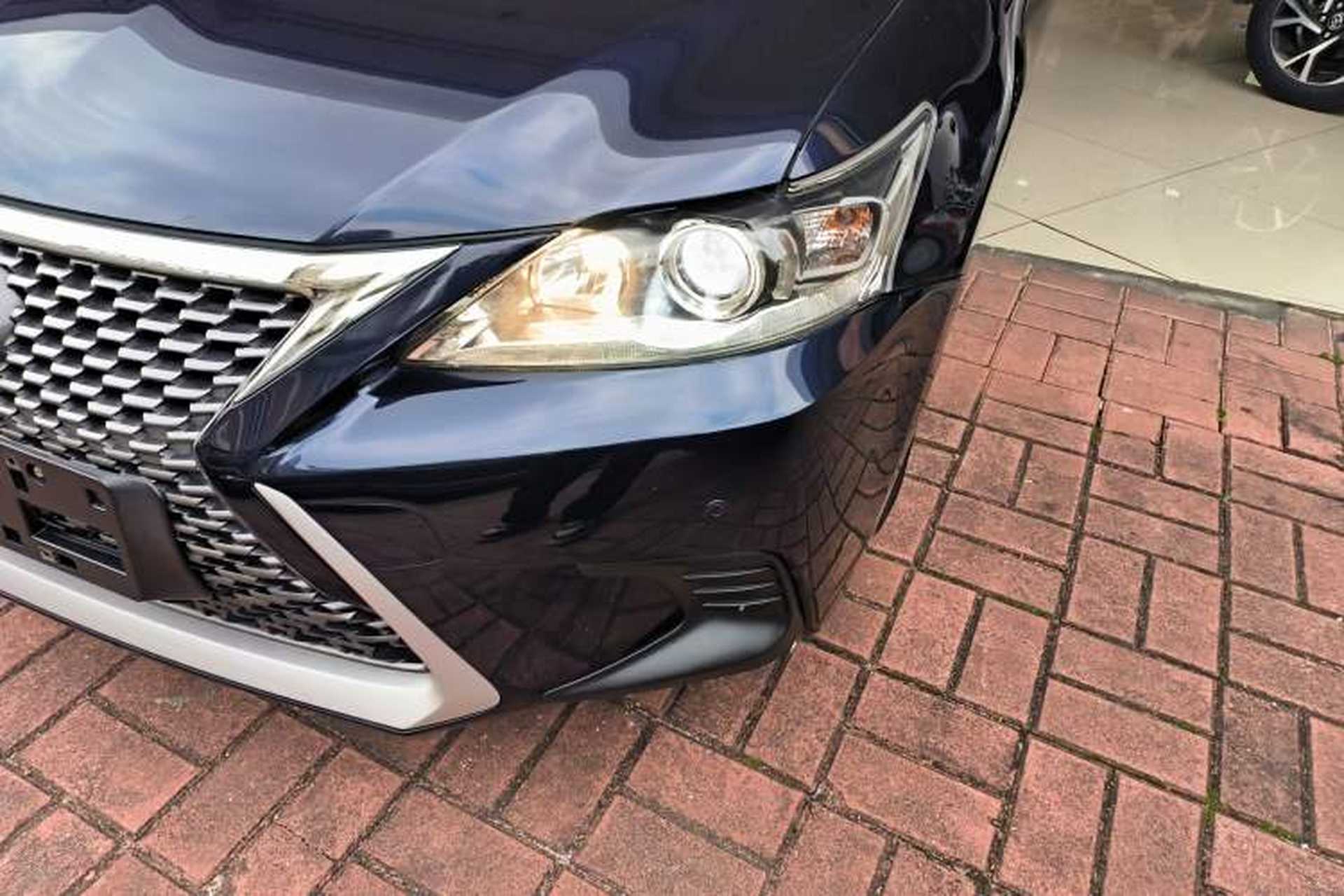 Used Lexus CT 2017 CT200h Elite Edition Monotone China VI Left Front Headlight