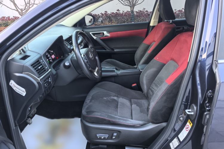 Used Lexus CT 2017 CT200h Elite Edition Monotone China VI Left Front Seat