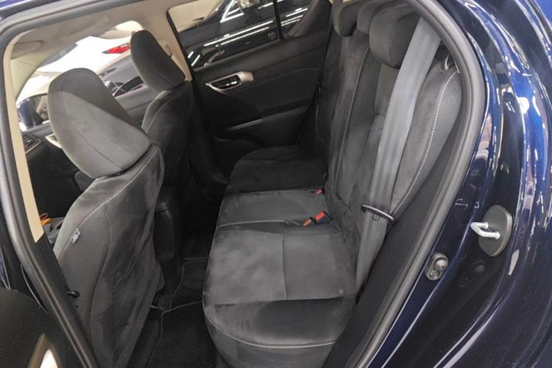 Used Lexus CT 2017 CT200h Elite Edition Monotone China VI Left Rear Seat