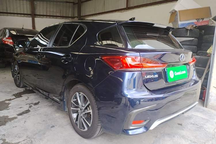 Used Lexus CT 2017 CT200h Elite Edition Solid Color China V Standard Rear Left 45 Deg
