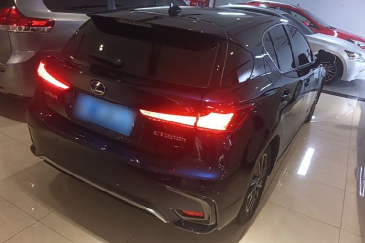 Used Lexus CT 2017 CT200h Comfort Edition Monochrome China V Standard Rear Right 45 Deg