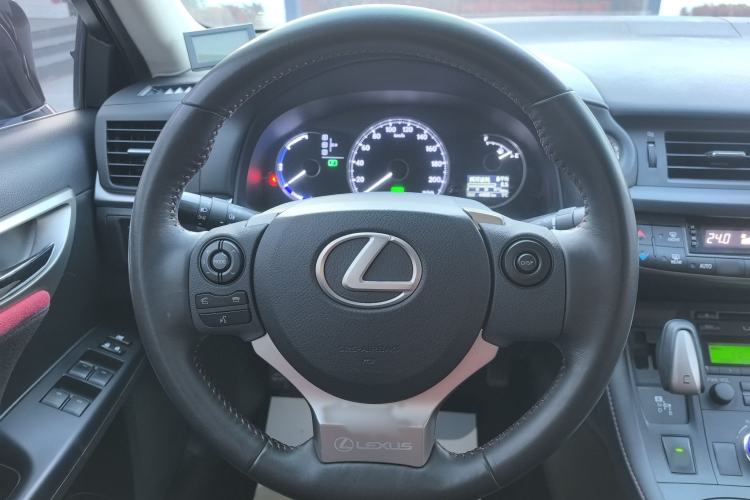 Used Lexus CT 2017 CT200h Elite Edition Monotone China VI Steering Wheel