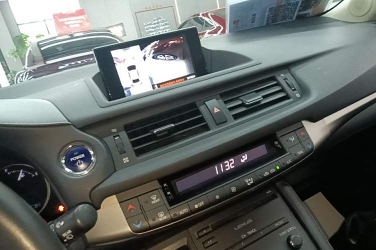 Used Lexus CT 2017 CT200h Comfort Edition Monochrome China V Standard Audio And AC Panel
