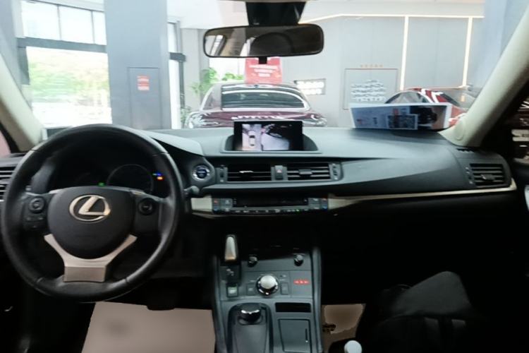 Used Lexus CT 2017 CT200h Comfort Edition Monochrome China V Standard Center Console