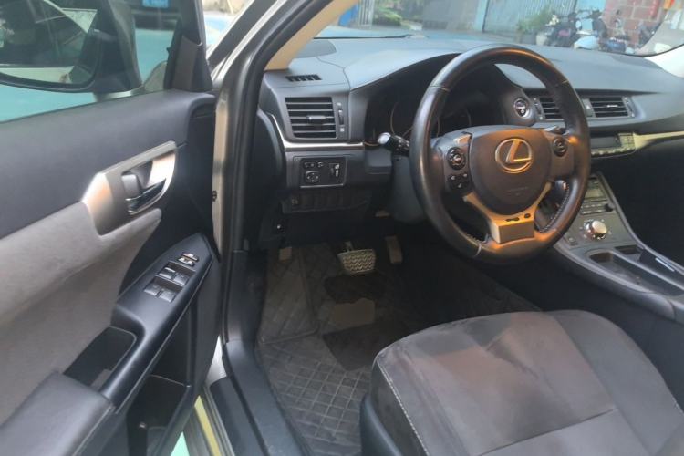Used Lexus CT 2017 CT200h Elite Edition Solid Color China V Standard Driver Seat
