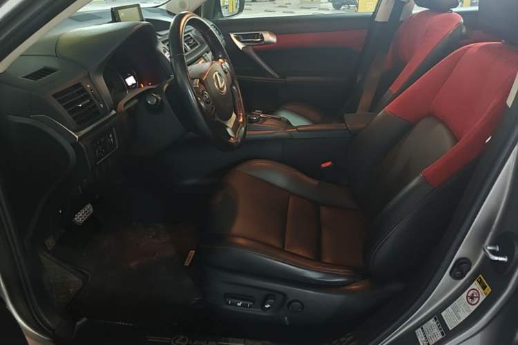 Used Lexus CT 2017 CT200h Comfort Edition Monochrome China V Standard Left Front Seat