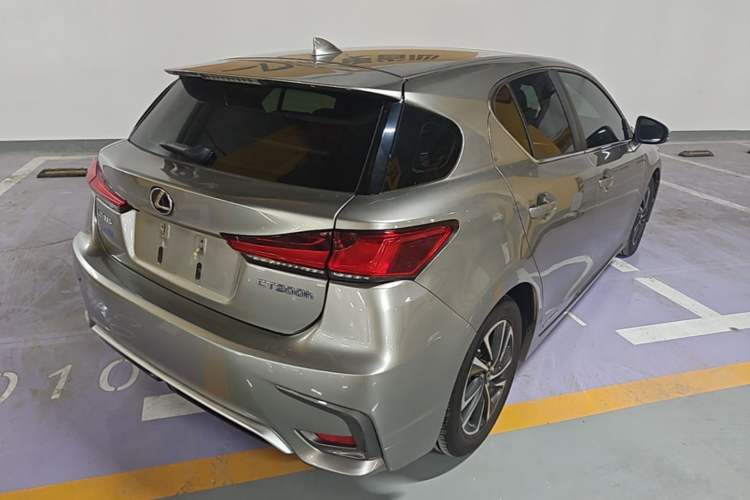Used Lexus CT 2017 CT200h Comfort Edition Monochrome China V Standard Rear Right 45 Deg