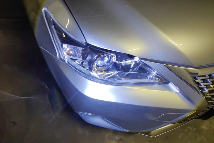 Used Lexus CT 2017 CT200h Comfort Edition Monochrome China VI Right Front Headlight