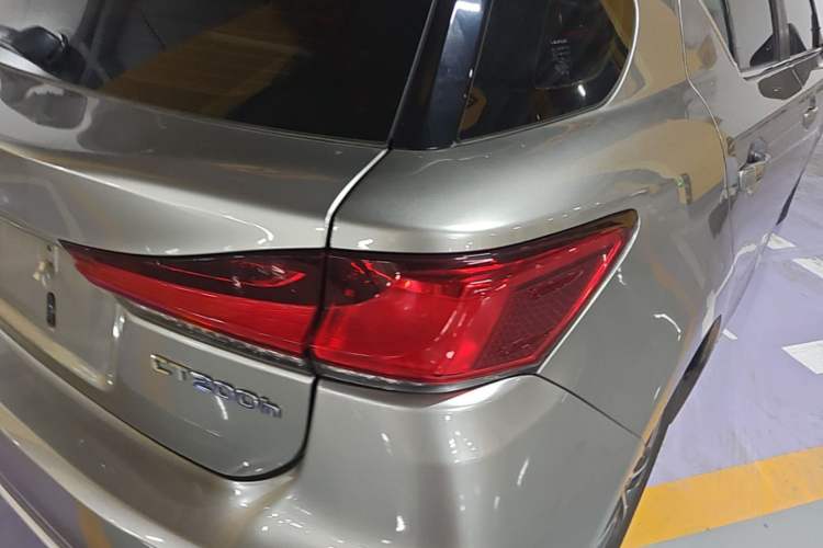 Used Lexus CT 2017 CT200h Comfort Edition Monochrome China V Standard Right Rear Taillight