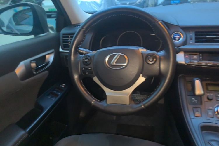 Used Lexus CT 2017 CT200h Elite Edition Solid Color China V Standard Steering Wheel