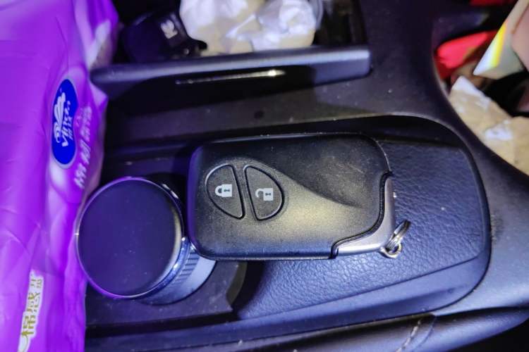Used Lexus CT 2017 CT200h Comfort Edition Monochrome China VI Vehicle Key