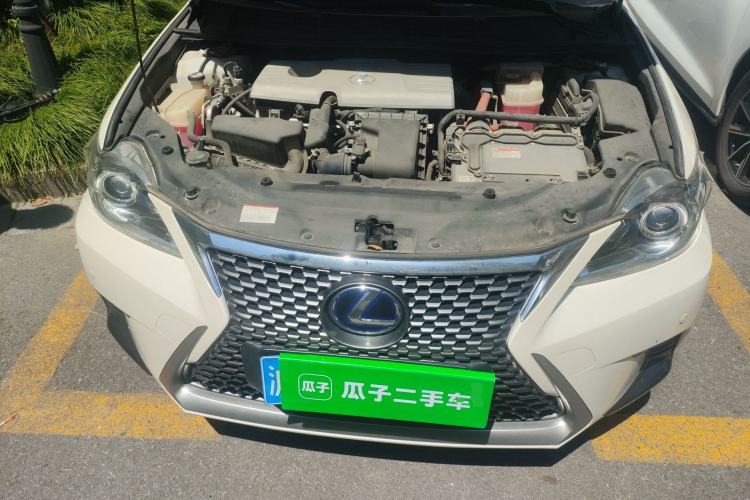 Used Lexus CT 2017 CT200h Comfort Edition Two-Tone China V Standard Engine Bay