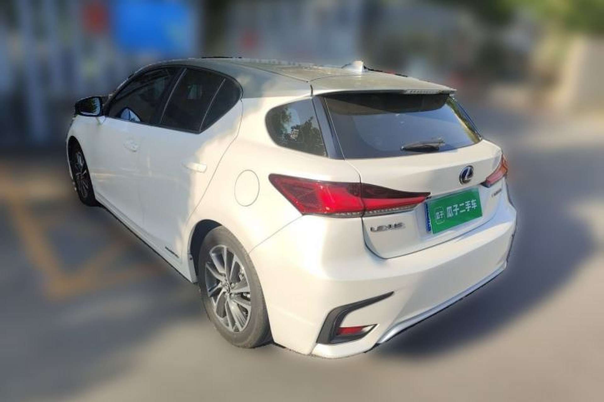 Used Lexus CT 2017 CT200h Comfort Edition Two-Tone China V Standard Rear Left 45 Deg