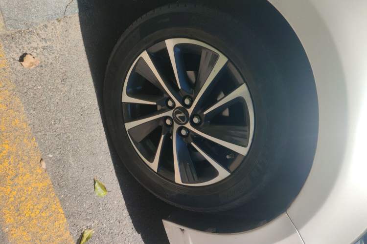 Used Lexus CT 2017 CT200h Comfort Edition Two-Tone China V Standard Right Front Wheel Hub