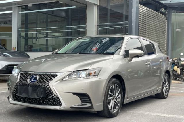 Used Lexus CT 2017 CT200h Elite Edition Monotone China VI