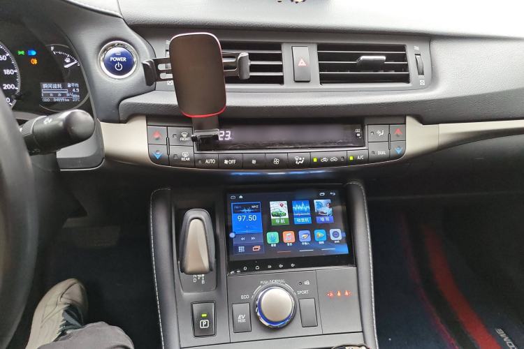 Used Lexus CT 2017 CT200h Elite Edition Solid Color China V Standard Audio And AC Panel