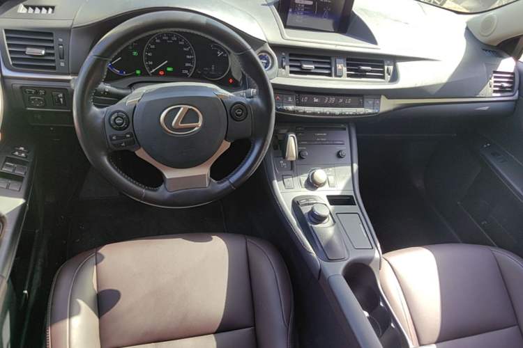 Used Lexus CT 2017 CT200h Comfort Edition Monochrome China V Standard Center Console