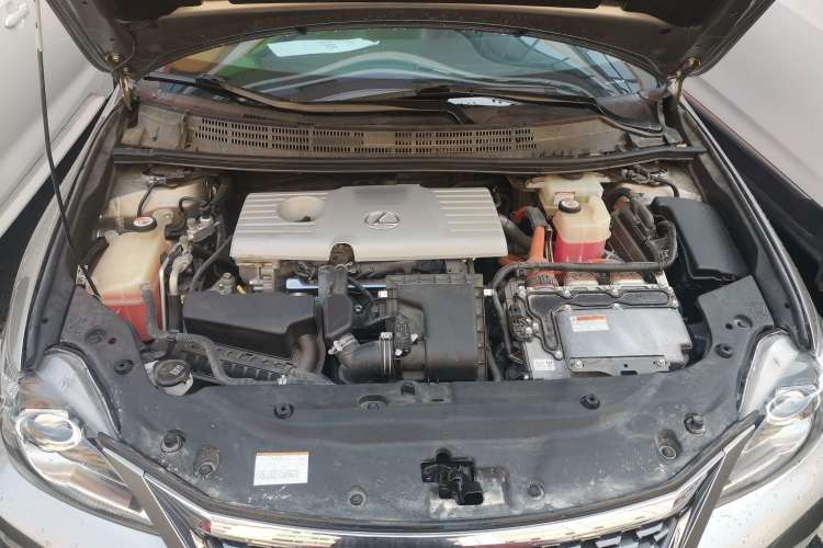 Used Lexus CT 2017 CT200h Elite Edition Solid Color China V Standard Engine Bay
