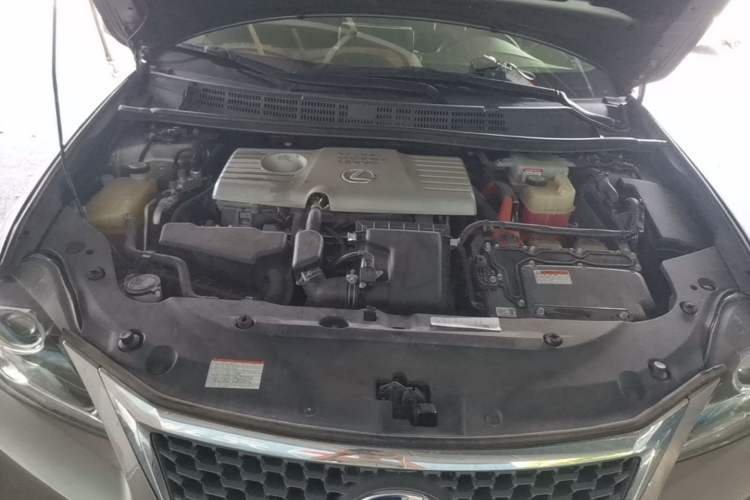 Used Lexus CT 2017 CT200h Elite Edition Solid Color China V Standard Engine Bay