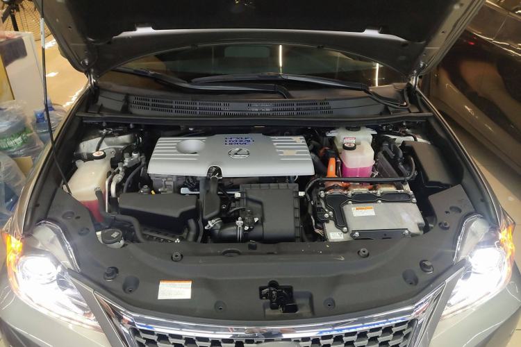 Used Lexus CT 2017 CT200h Elite Edition Monotone China VI Engine Bay