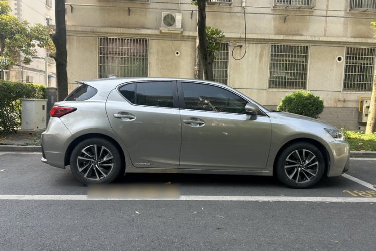 Used Lexus CT 2017 CT200h Comfort Edition Monochrome China VI Exterior 8