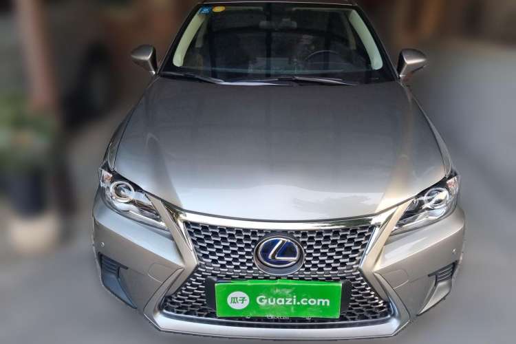 Used Lexus CT 2017 CT200h Comfort Edition Monochrome China V Standard Front