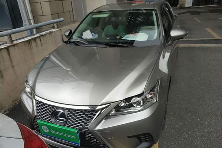 Used Lexus CT 2017 CT200h Comfort Edition Monochrome China VI Front