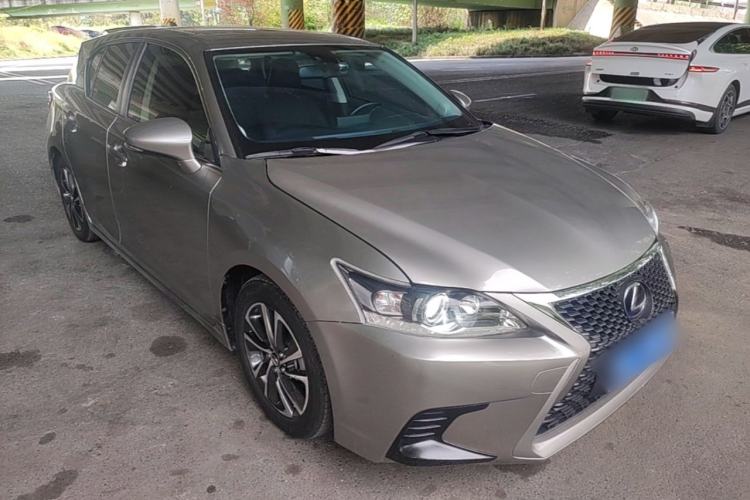 Used Lexus CT 2017 CT200h Comfort Edition Monochrome China V Standard Front Right 45 Deg