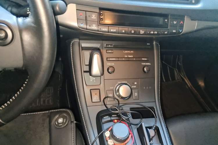 Used Lexus CT 2017 CT200h Comfort Edition Monochrome China V Standard Gear Lever