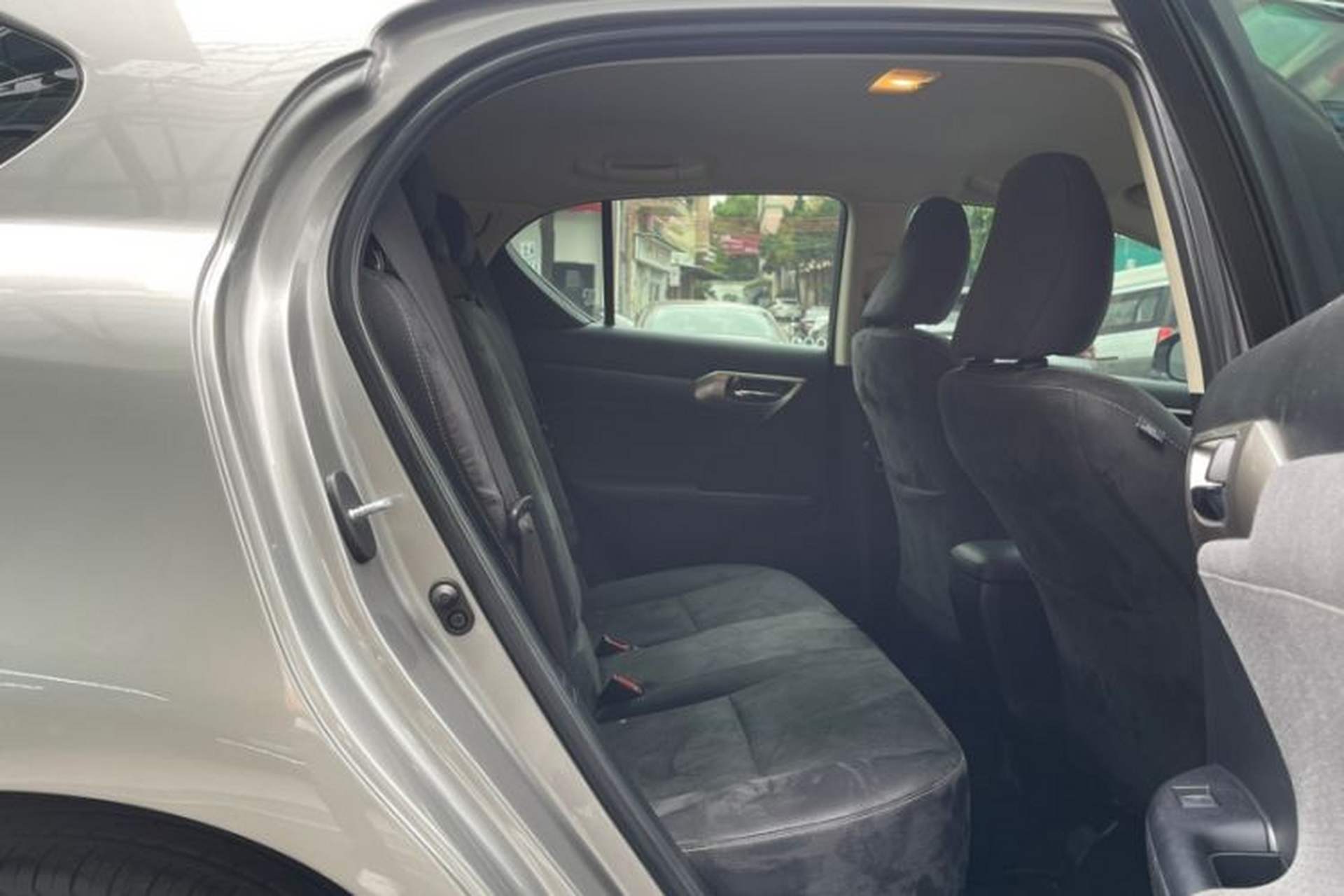 Used Lexus CT 2017 CT200h Elite Edition Monotone China VI Interior 3