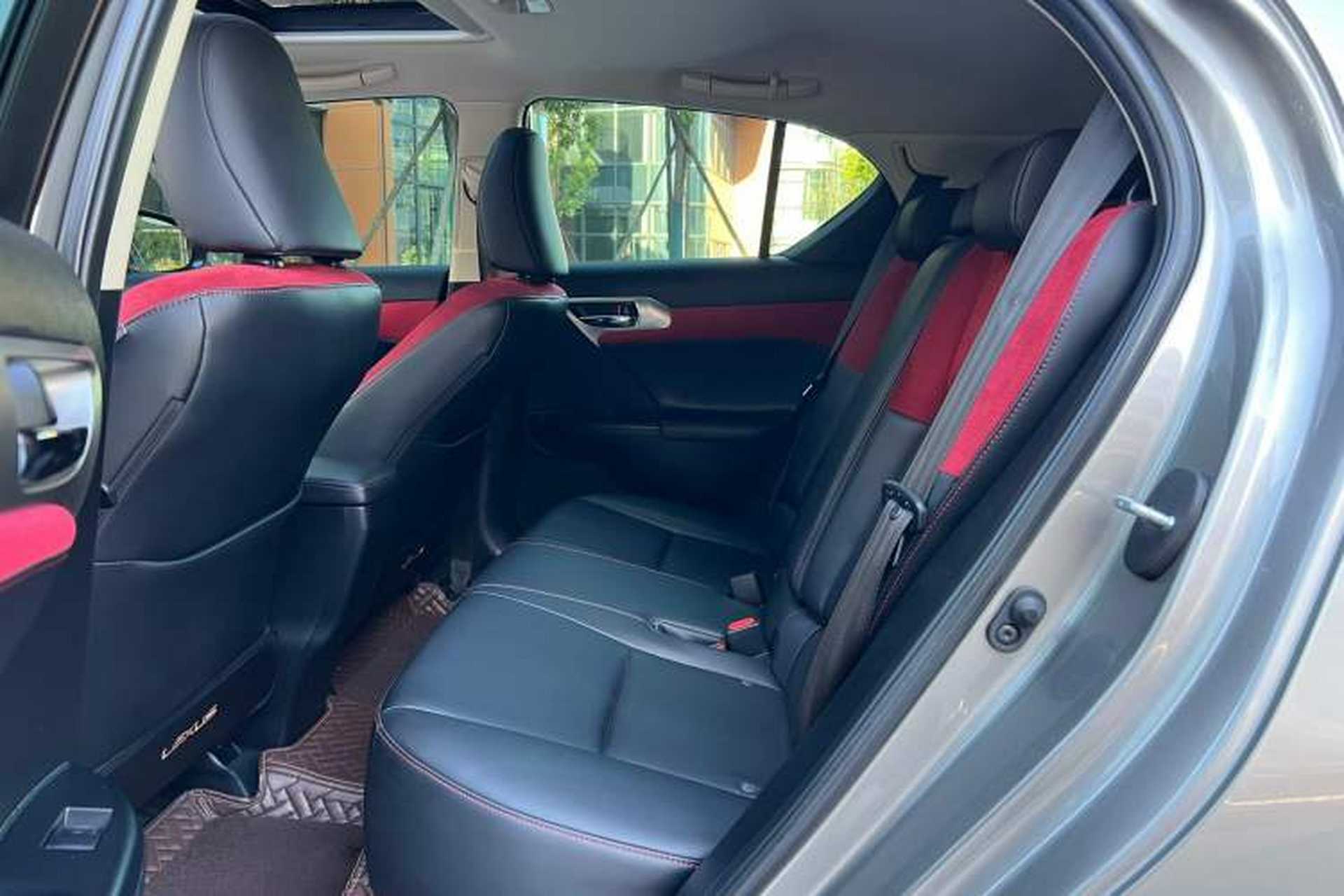 Used Lexus CT 2017 CT200h Comfort Edition Monochrome China VI Interior 3