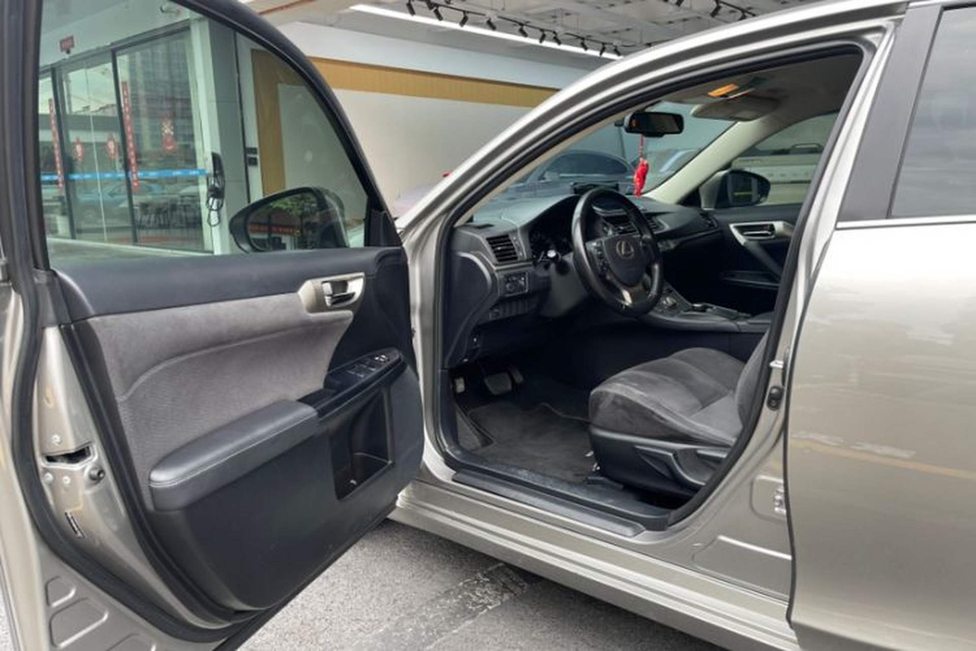 Used Lexus CT 2017 CT200h Elite Edition Monotone China VI Interior 8