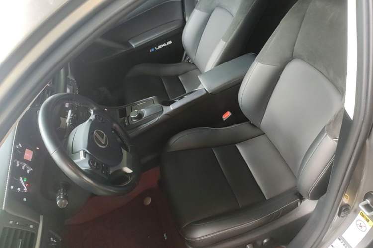 Used Lexus CT 2017 CT200h Comfort Edition Monochrome China V Standard Left Front Seat