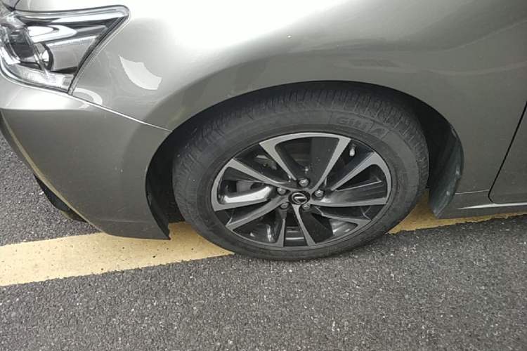 Used Lexus CT 2017 CT200h Comfort Edition Monochrome China VI Left Front Wheel Hub