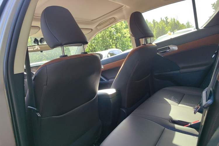 Used Lexus CT 2017 CT200h Comfort Edition Monochrome China V Standard Left Rear Seat