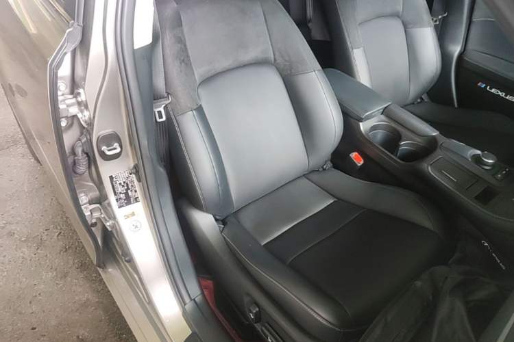 Used Lexus CT 2017 CT200h Comfort Edition Monochrome China V Standard Right Front Seat