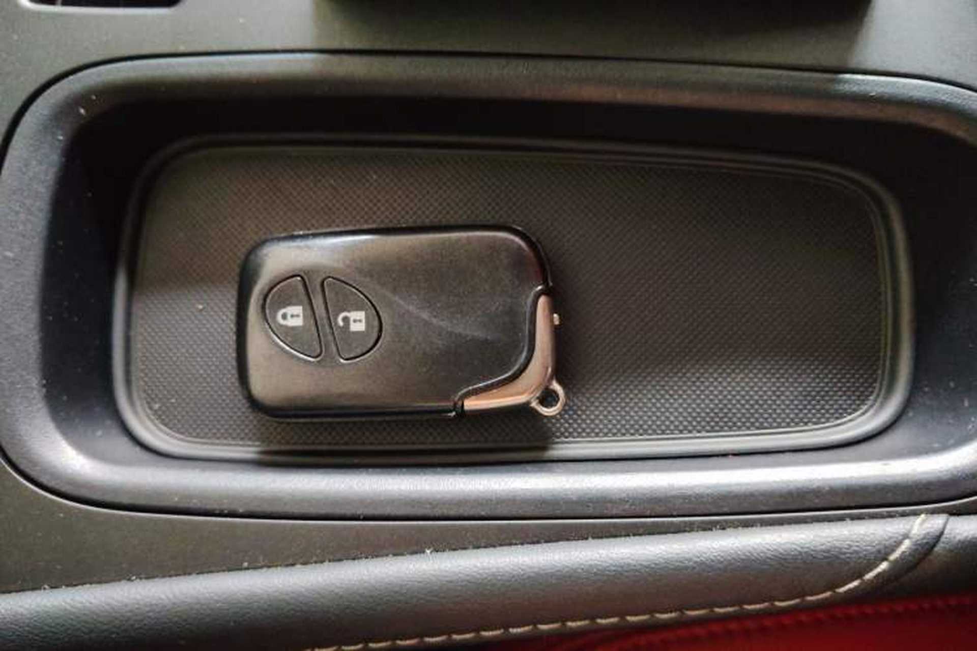 Used Lexus CT 2017 CT200h Elite Edition Monotone China VI Vehicle Key