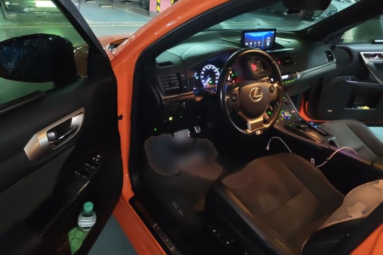 Used Lexus CT 2017 CT200h F SPORT Two-Tone China V Standard Driver Seat