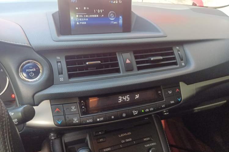 Used Lexus CT 2017 CT200h Comfort Edition Monochrome China V Standard Audio And AC Panel