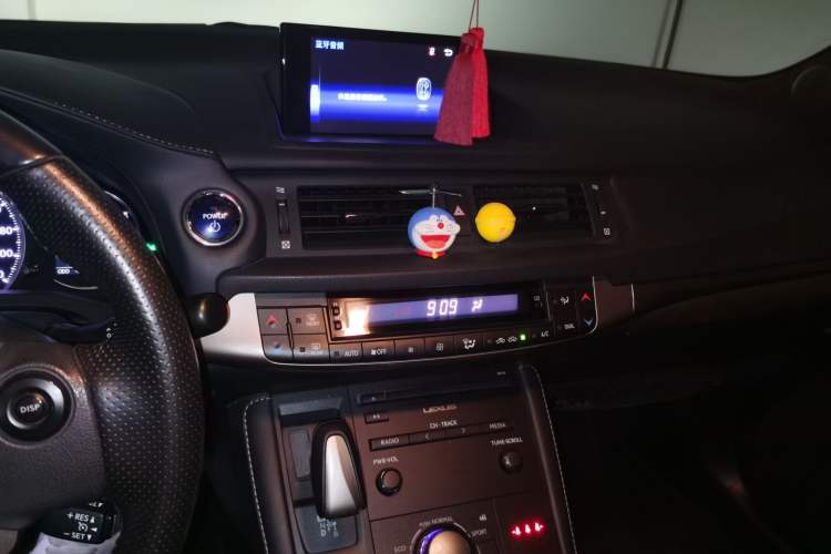 Used Lexus CT 2017 CT200h F SPORT Two-Tone China V Standard Audio And AC Panel